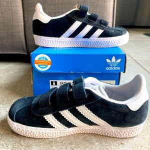 Adidas toddler sneaker